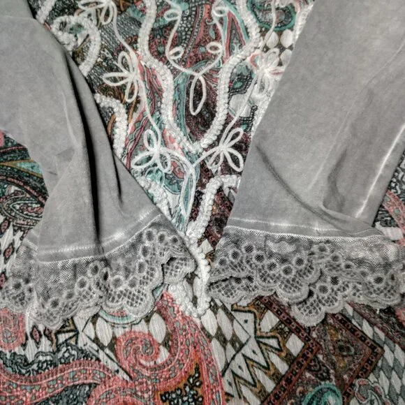 Soft Surroundings Tunic Top Shirt Women Small Gray Paisley Embroidered Lace Trim - Picture 16 of 16